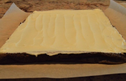 mini rolls - spread the buttercream thinly