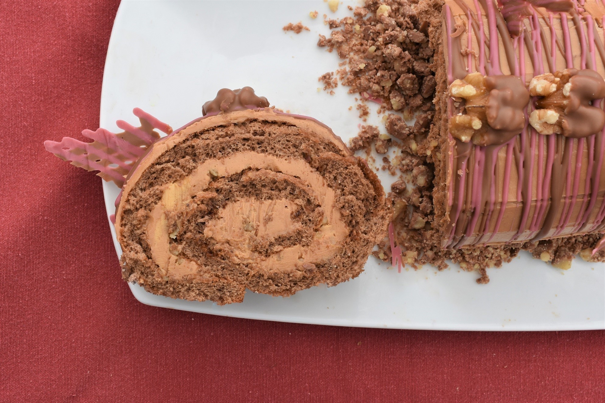 Chocolate Swiss Roll Cake - Handle the Heat